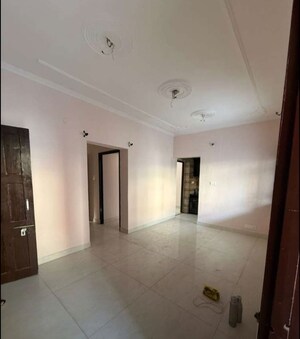 2 BHK Builder Floor For Rent in Sector 45