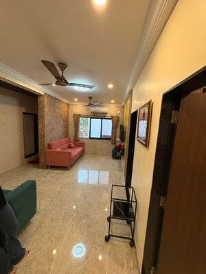 2 BHK Apartment For Rent in Kalina