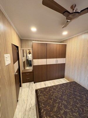 Bedroom in 2 BHK Apartment at Kalina – for Rent