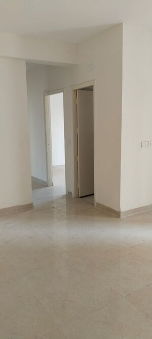 Room in 3 BHK Builder Floor at Ansal Sushant Estate, Sector 52 – for Rent