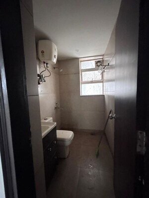 Bathroom in 2 BHK Apartment at Ansal Valley View Estate, Gwal Pahari – for Rent