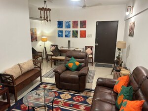 Team Area in 2 BHK Apartment at Evershine Sapphire, Chandivali – for Rent
