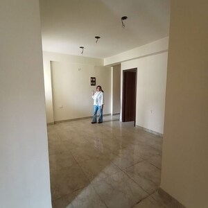 Room in 3.5 BHK Apartment at MR Heritage, Raj Nagar Extension – for Sale