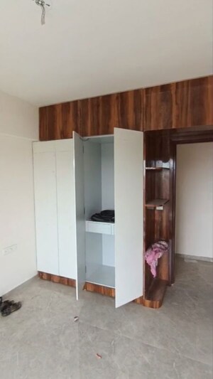 Furnished Amenities in 2.5 BHK Apartment at LnT Elixir Reserve, Powai – for Rent