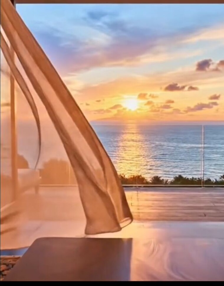 Swimming Pool, rustomjee-ocean-vista 4 Bedroom 3000 Sq.Ft. Apartment In Versova Mumbai 10472886