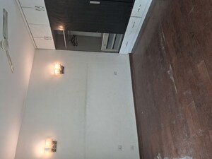 Furnished Amenities in 3 BHK Apartment at M3M Merlin, Sector 67 – for Rent
