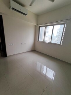 1 BHK Apartment For Rent in Omkar Signet