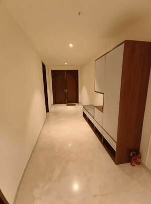 Room in 4 BHK Apartment at Prestige Leela Residency, Kodihalli – for Rent