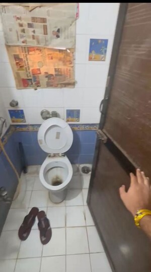 Bathroom in 1 BHK Apartment at Sagar Avenue, Santacruz East – for Rent
