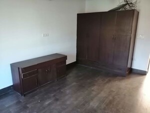 Room in 3 BHK Independent House at Sahastradhara – for Sale