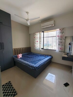 Bedroom in 1 BHK Apartment at Highland Pearl, Thane West – for Rent