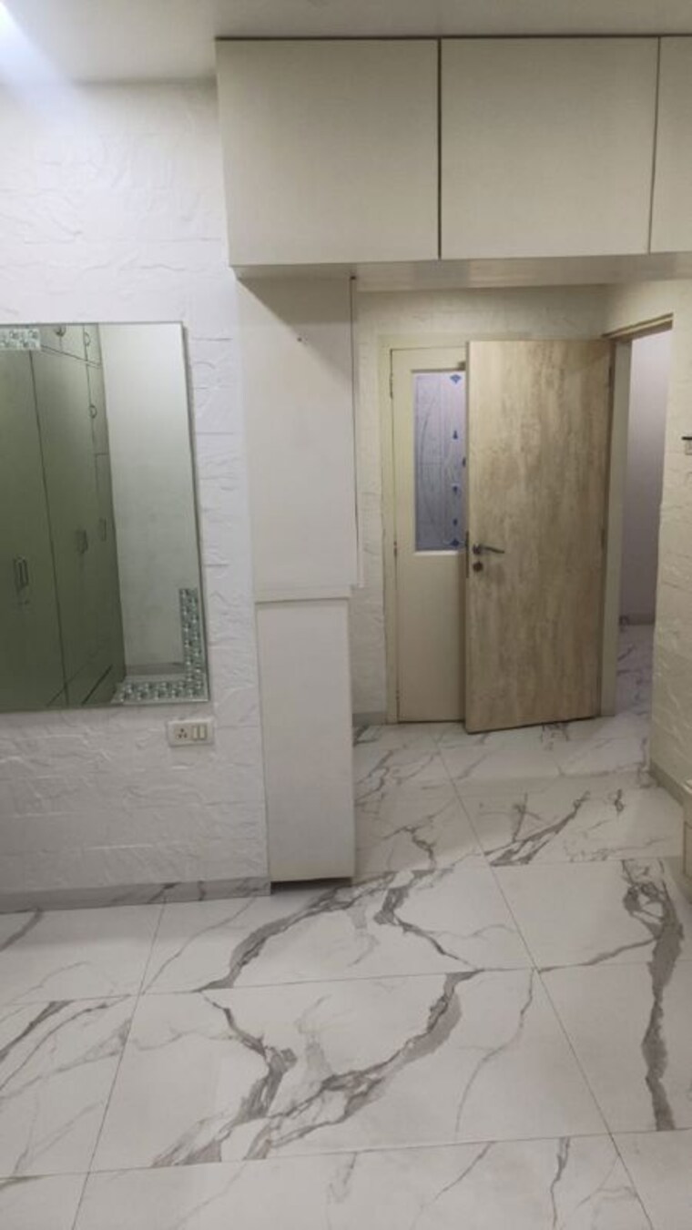 Bedroom, bandra west 1 Bedroom 500 Sq.Ft. Apartment In Bandra West Mumbai 10472987