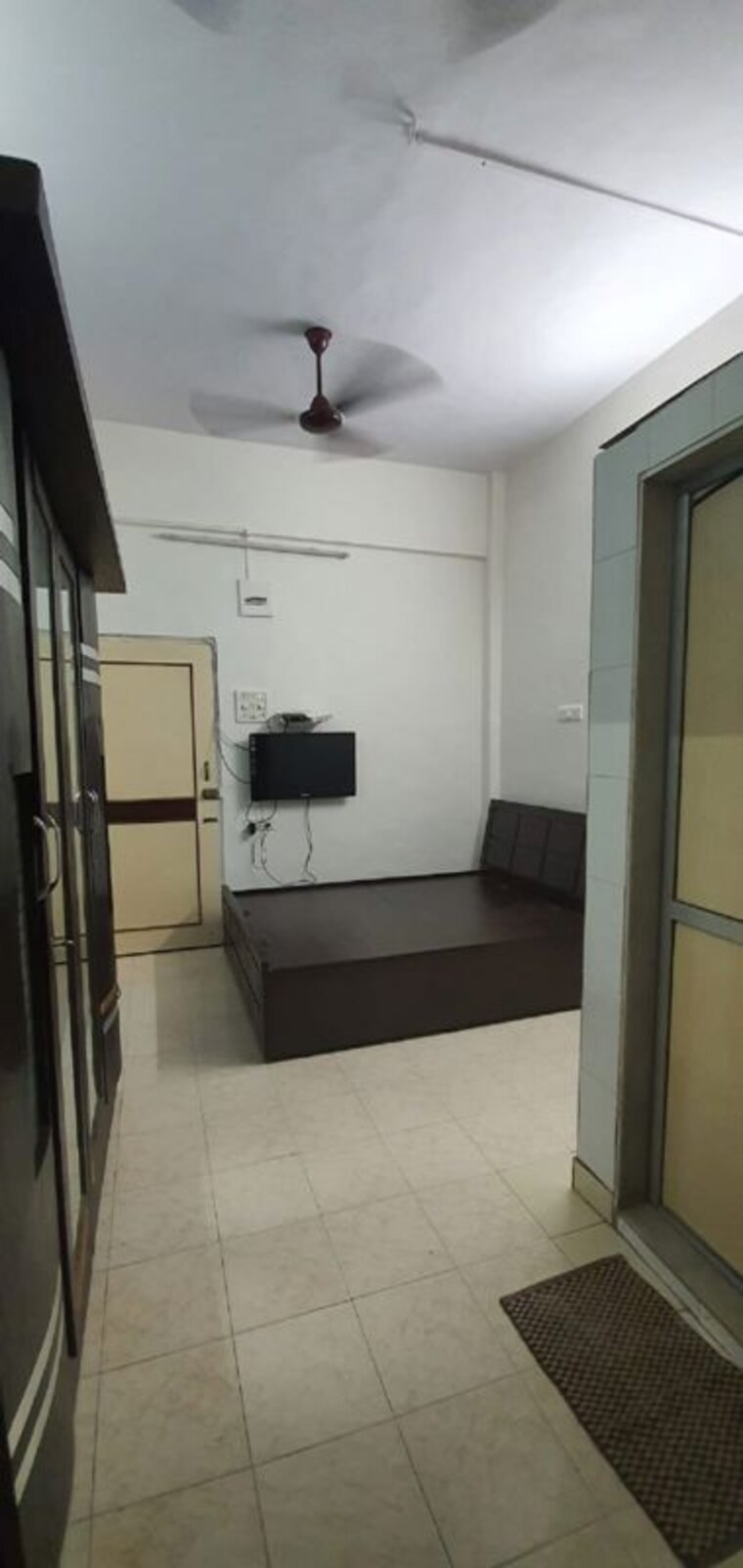 Kitchen, bandra west 1 RK 200 Sq.Ft. Apartment In Bandra West Mumbai 10472998