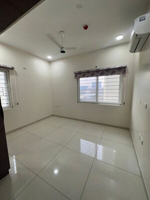 Room in 3 BHK Apartment at Aparna Zenon, Puppalaguda – for Rent