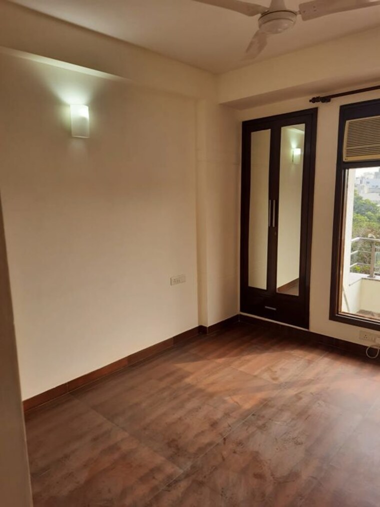 Room, gulmohar park 3 Bedroom 1900 Sq.Ft. Builder Floor In Gulmohar Park Delhi 10473030