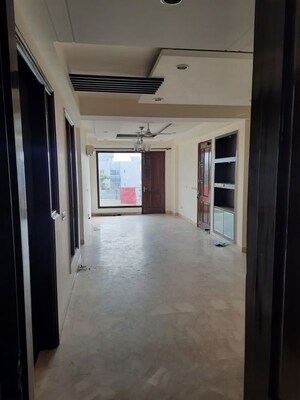 3 BHK Builder Floor For Sale in Gulmohar Park
