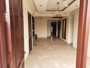 Room in 3 BHK Builder Floor at Gulmohar Park – for Sale