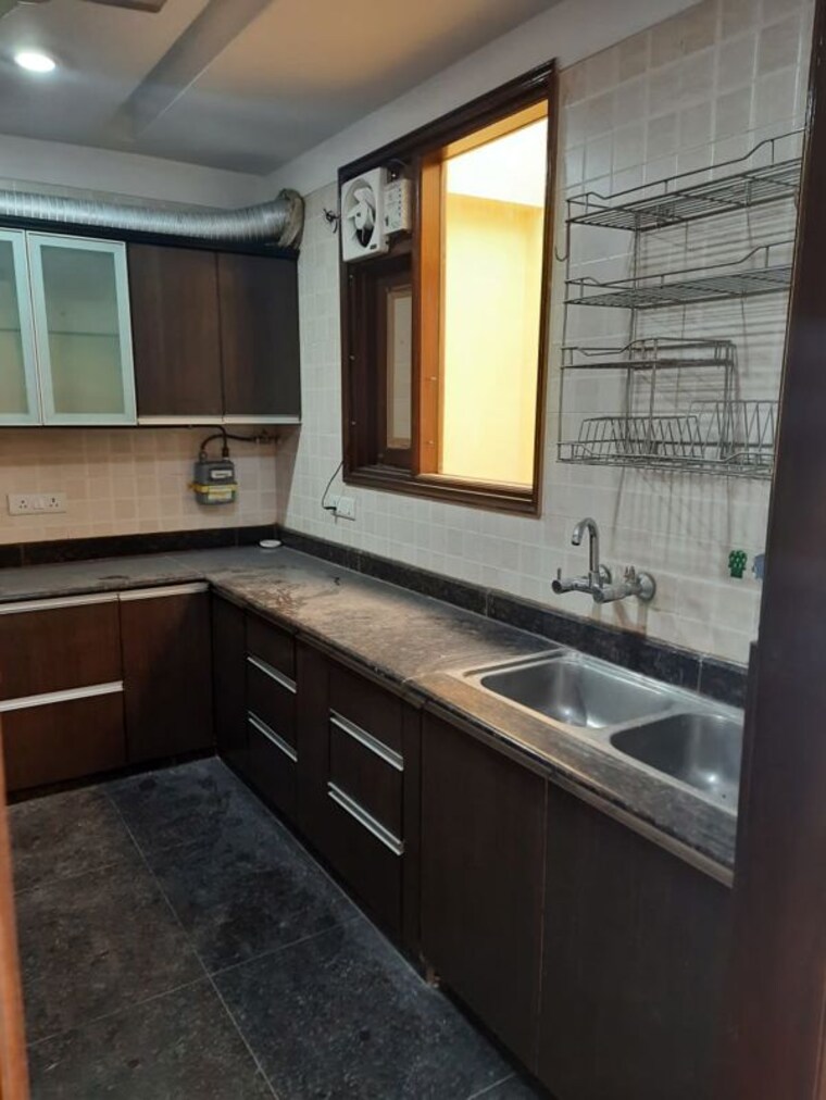 Kitchen, gulmohar park 3 Bedroom 1900 Sq.Ft. Builder Floor In Gulmohar Park Delhi 10473030