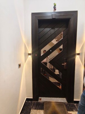 Bedroom in 3 BHK Builder Floor at Chittaranjan Park – for Rent