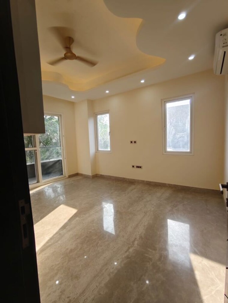 Bedroom, chittaranjan park 3 Bedroom 1850 Sq.Ft. Builder Floor In Chittaranjan Park Delhi 10473145