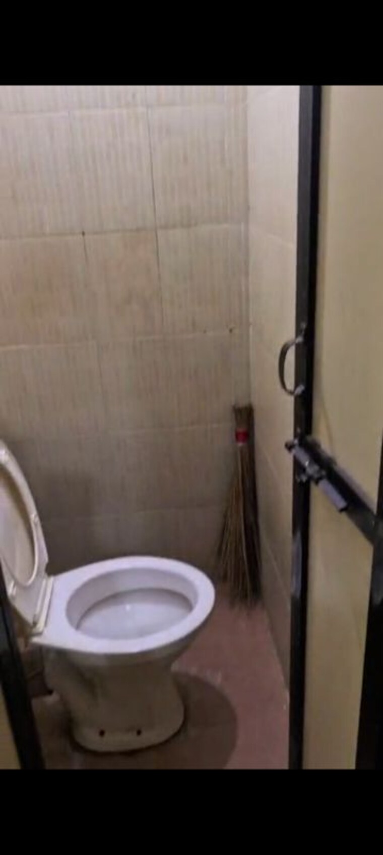 Bathroom, jan-kalyan-society-kurla 1 Bedroom 300 Sq.Ft. Apartment In Kurla West Mumbai 10473168