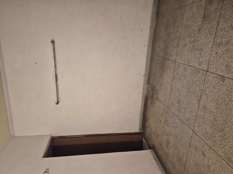 undefined, mayur vihar 2.5 Bedroom 950 Sq.Ft. Apartment In Mayur Vihar Delhi 10473155