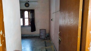 Room in  Builder Floor at Kolkatta Gpo – for Sale