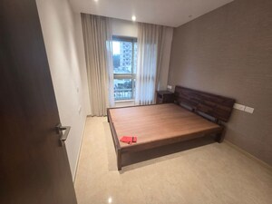 Room in 3 BHK Apartment at Adani Ten BKC, Bandra East – for Rent
