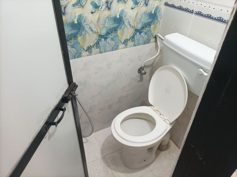Bathroom, swastik-enclave-brahmand 1 Bedroom 420 Sq.Ft. Apartment In Brahmand Thane 10473252