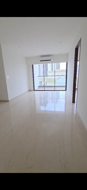 2 BHK Apartment For Sale in Narang Vivenda, Malad West