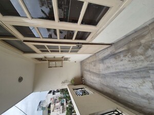 Balcony in 1 BHK Builder Floor at Sector 31 – for Rent