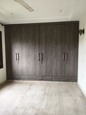 Room in 3 BHK Builder Floor at Pamposh Enclave – for Rent