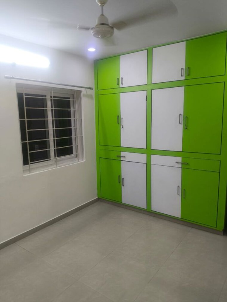 Room, lakdi ka pul 3 Bedroom 1600 Sq.Ft. Apartment In Lakdi Ka Pul Hyderabad 10473421