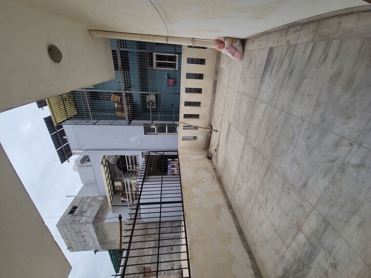 Terrace, alipur 1 Bedroom 1050 Sq.Ft. Builder Floor In Alipur Gurgaon 10473479