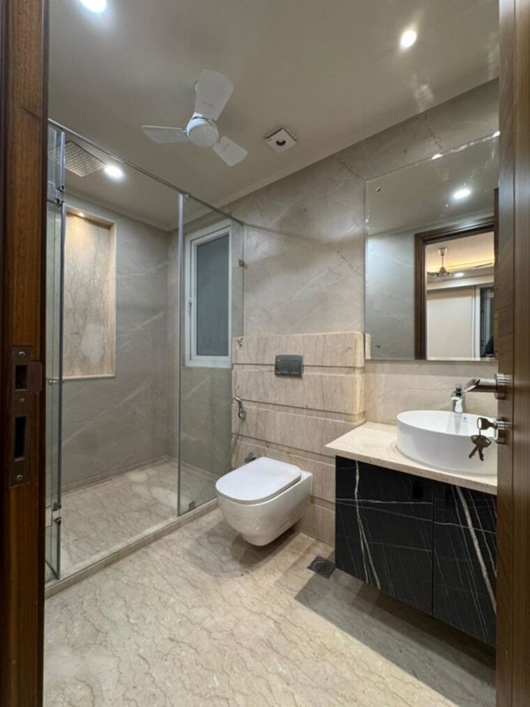 Kitchen, panchsheel enclave 3 Bedroom 260 Sq.Yd. Builder Floor In Panchsheel Enclave Delhi 10473483