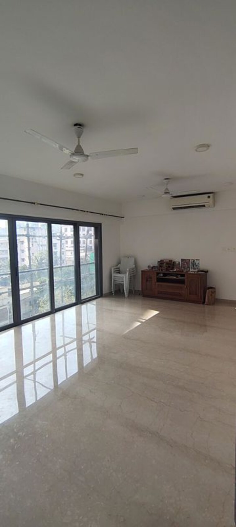  Parking, man-shanti-sadan 3 Bedroom 1200 Sq.Ft. Apartment In Bandra West Mumbai 10473440