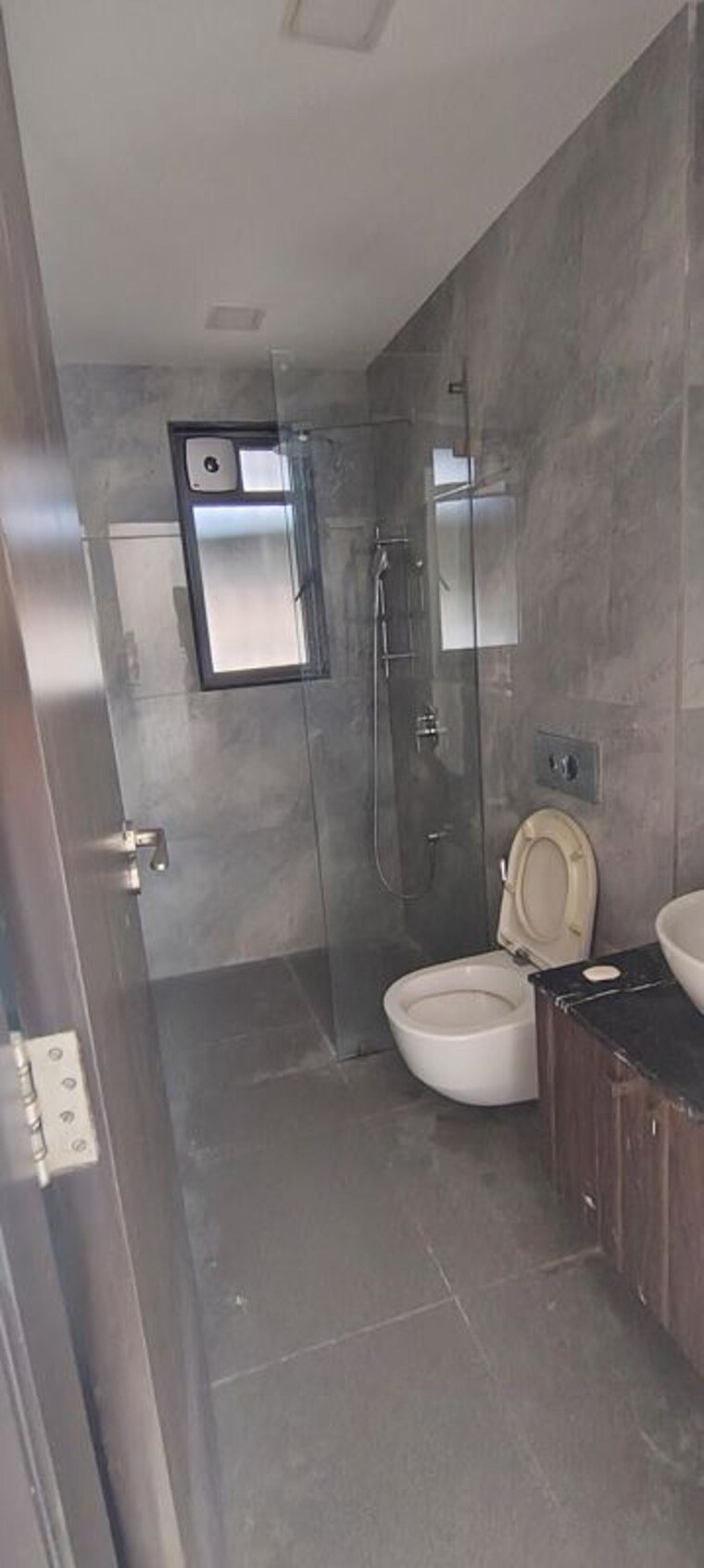 Bathroom, man-shanti-sadan 3 Bedroom 1200 Sq.Ft. Apartment In Bandra West Mumbai 10473440