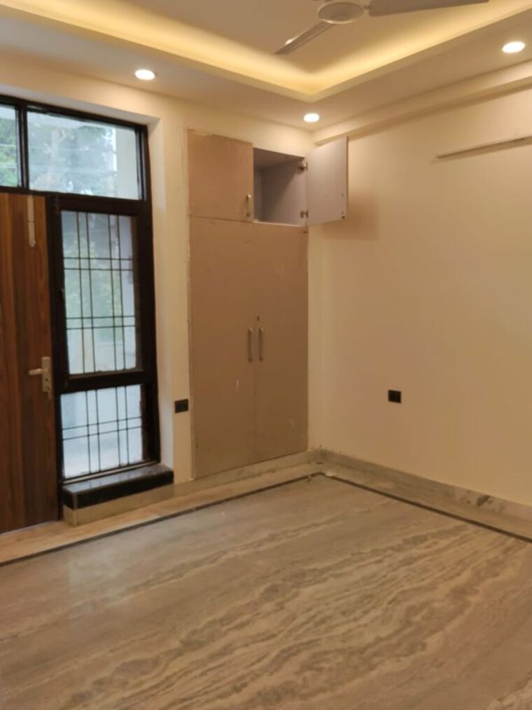 Room, sector 42 3 Bedroom 1500 Sq.Ft. Builder Floor In Sector 42 Faridabad 10473518