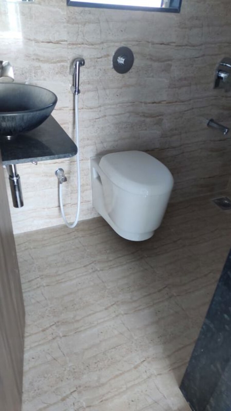 Bathroom, platinum-heights-mumbai 3 Bedroom 1670 Sq.Ft. Apartment In Andheri West Mumbai 10473548