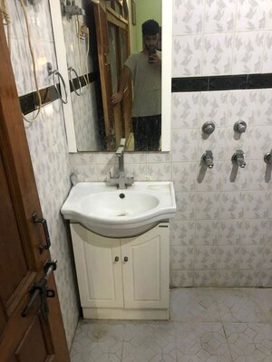 Bathroom in 2 BHK Builder Floor at Indira Nagar – for Rent