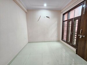Room in 2 BHK Builder Floor at Chattarpur – for Rent