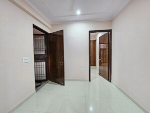 Room in 2 BHK Builder Floor at Chattarpur – for Rent