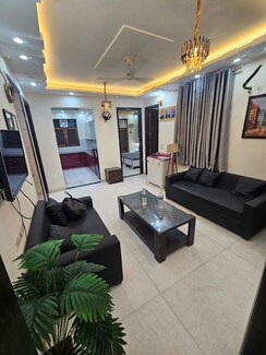 2 BHK + Store Room Builder Floor For Rent in Auram Floor