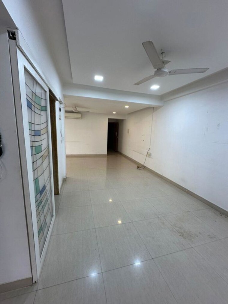 Room, hicons-residency 2 Bedroom 850 Sq.Ft. Apartment In Bandra West Mumbai 10473652
