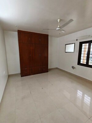 Room in  Apartment at Hill Ridge Springs, Gachibowli – for Rent