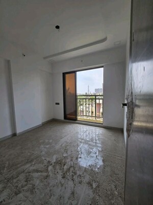 Room in 1 BHK Apartment at Crystal Amin Heritage, Nalasopara West – for Sale