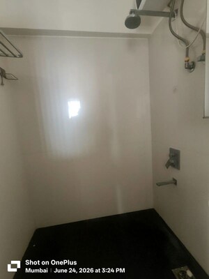 Room in 2 BHK Apartment at Ruparel Orion, Chembur – for Sale