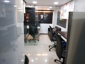  Office Space For Rent in Om Heera Panna Mall, Andheri West