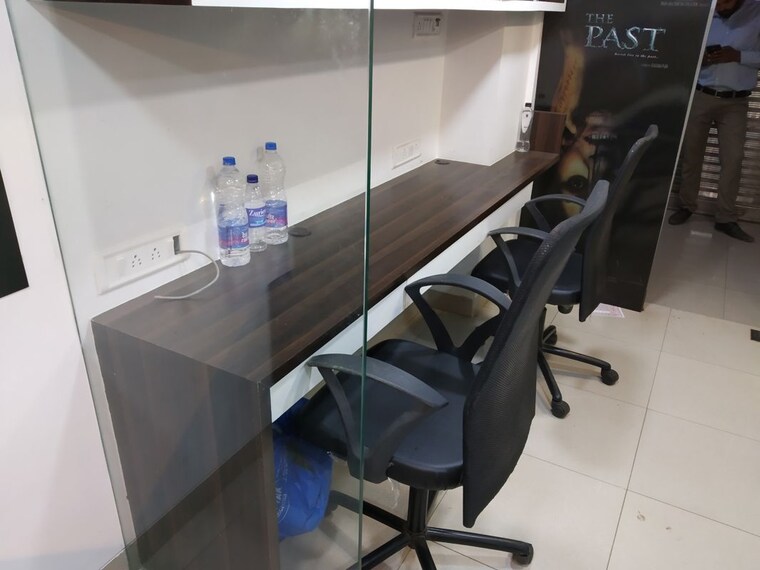 Team Area, om-heera-panna-mall Commercial Office Space 250 Sq.Ft. In Andheri West Mumbai 10473835