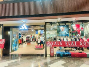 Parking in  Shop at Adihm Ithums Galleria, Alpha Ii Greater Noida – for Sale